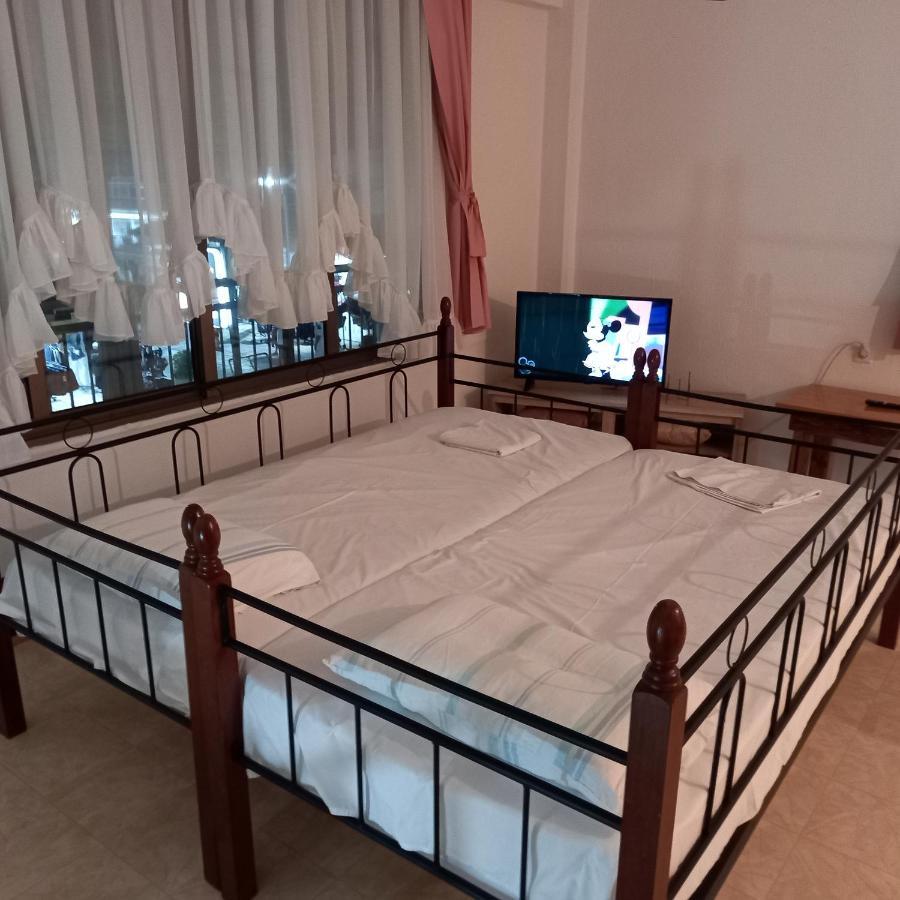 Μαρου Rooms Olympiakí Aktí Buitenkant foto