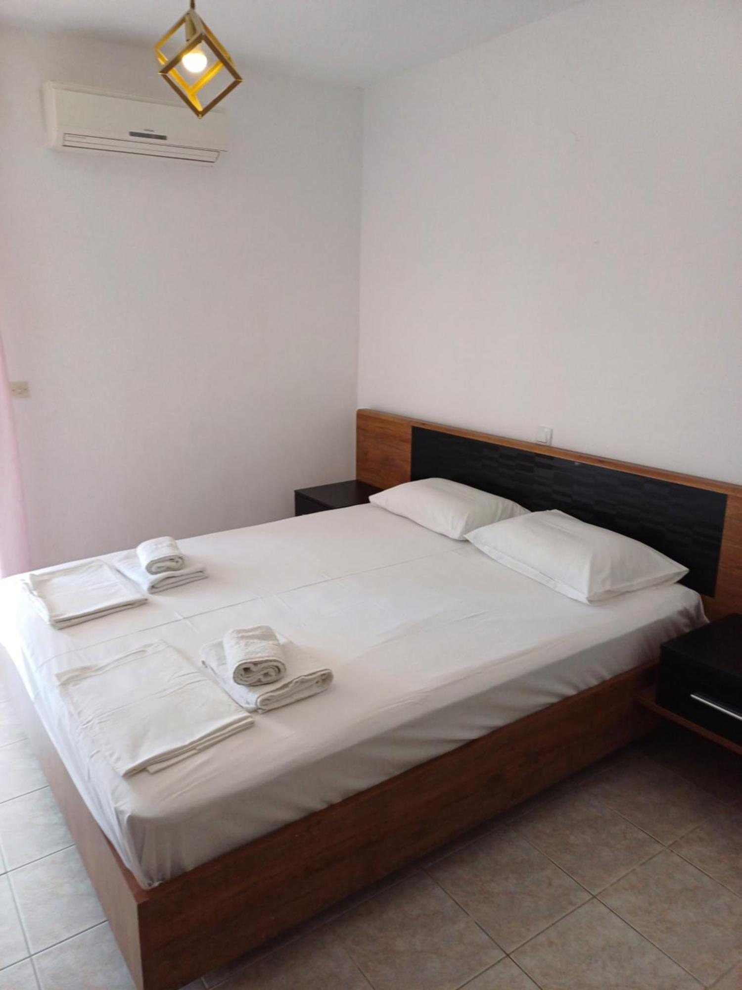 Μαρου Rooms Olympiakí Aktí Buitenkant foto