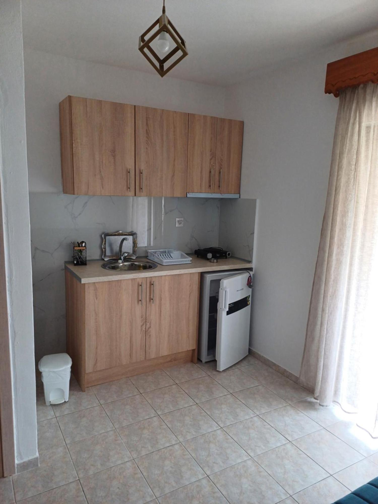 Μαρου Rooms Olympiakí Aktí Buitenkant foto
